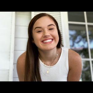 Meet your Posher, Hailey